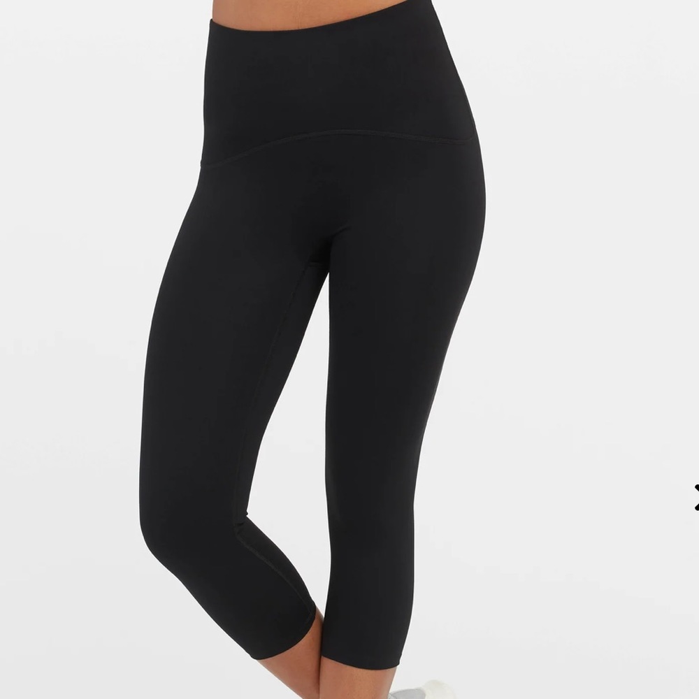 Spanx Booty Boost® Active Cropped Leggings